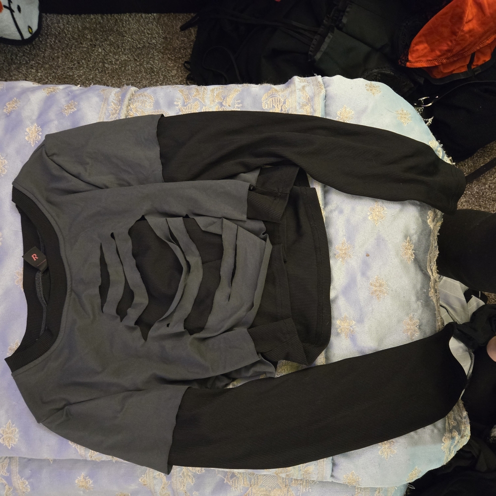 Gray and Black Long Sleeve Crop Top